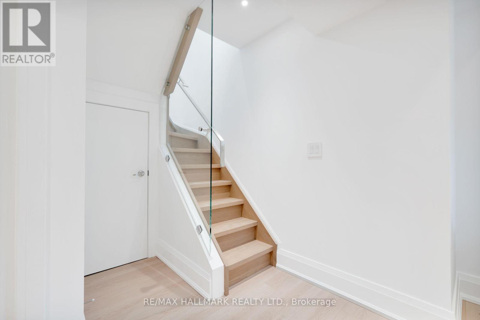1075 Greenwood Avenue Property Photo 27