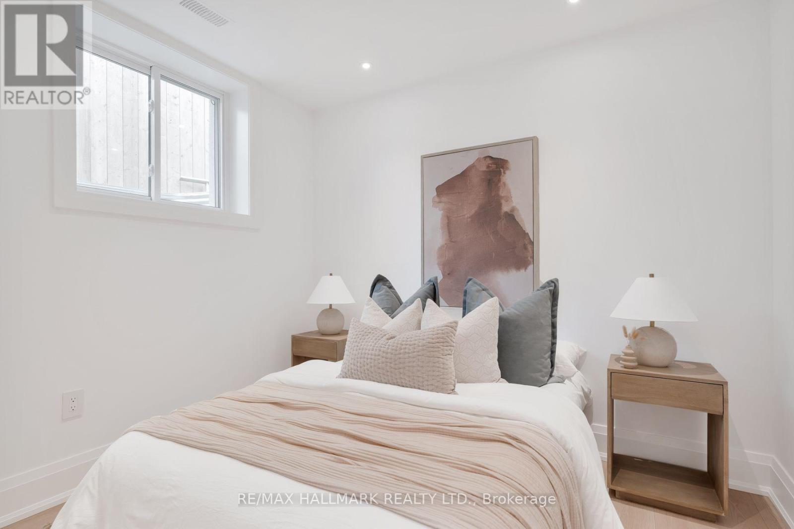 1075 Greenwood Avenue Property Photo 35