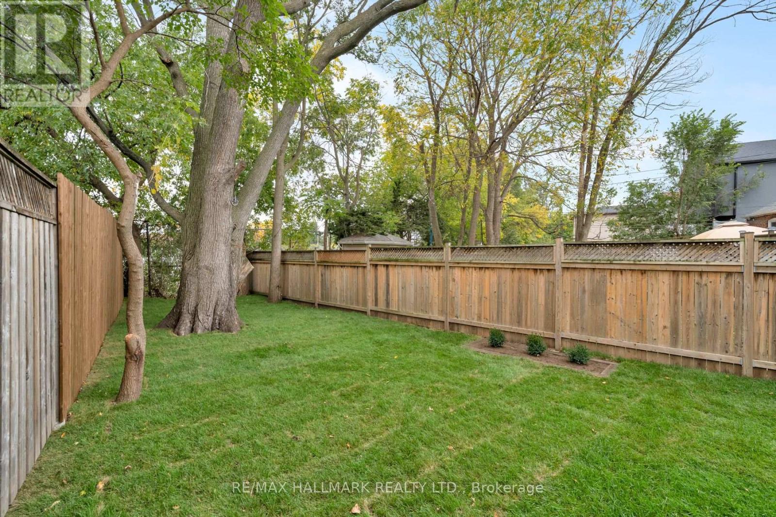 1075 Greenwood Avenue Property Photo 42