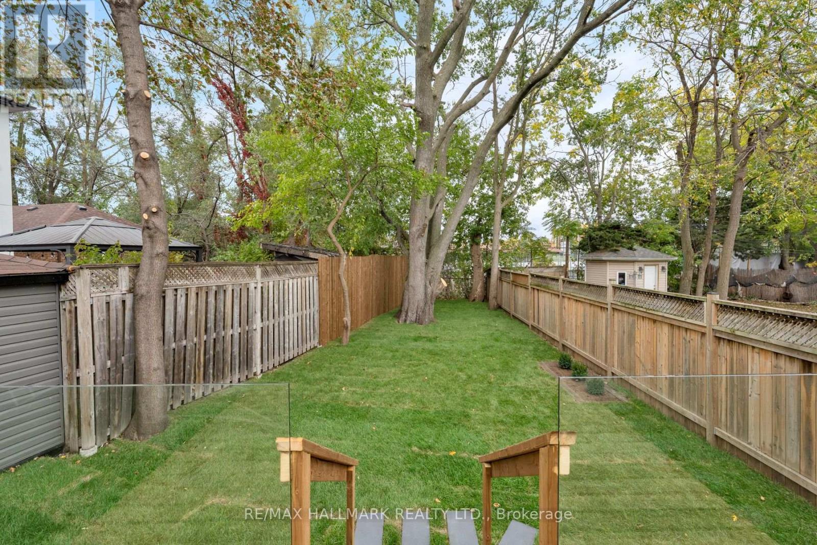 1075 Greenwood Avenue Property Photo 43