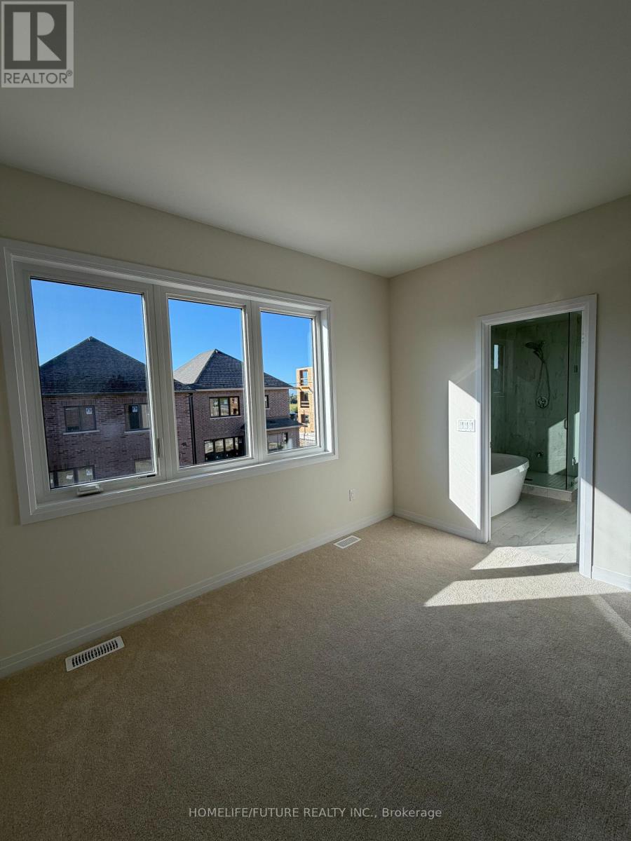 33 Ivy Run Crescent Property Photo 7
