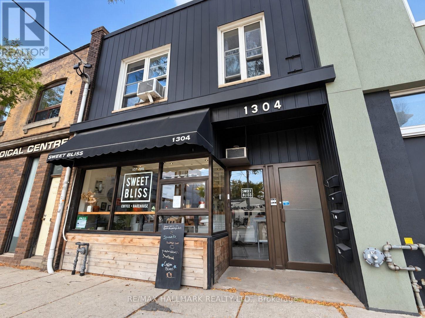 1304 Queen Street E Property Photo 1