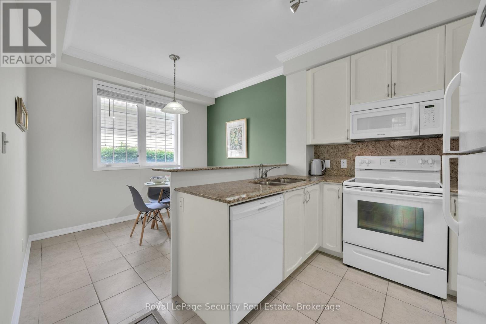 101 - 52 Harvey Johnston Way Property Photo 11
