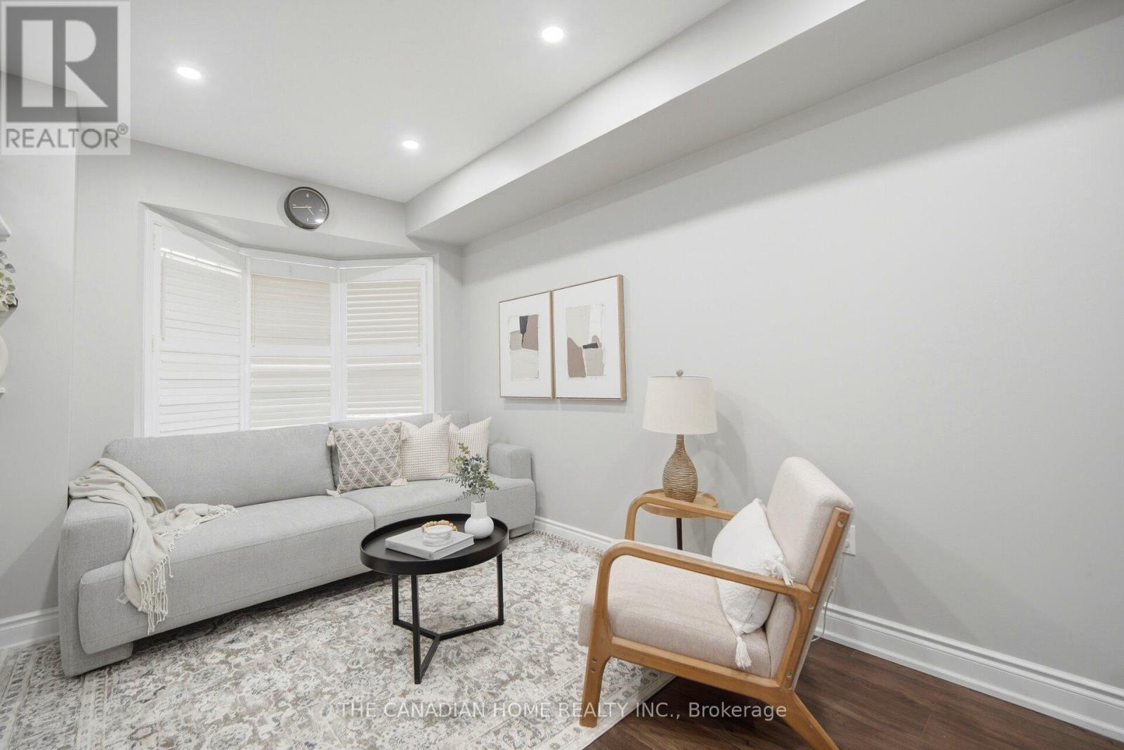 9482 Sheppard Avenue E Property Photo 5