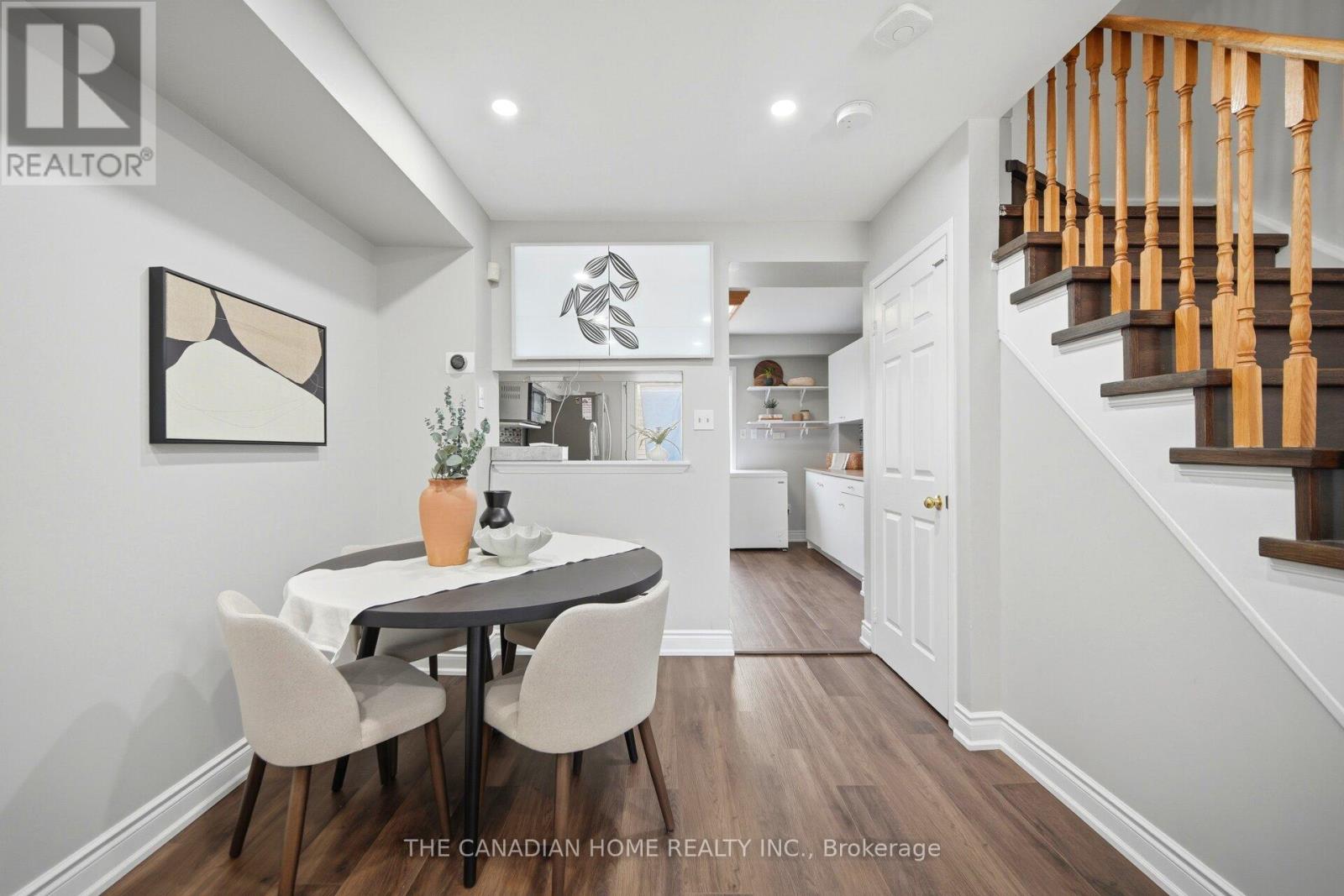 9482 Sheppard Avenue E Property Photo 8