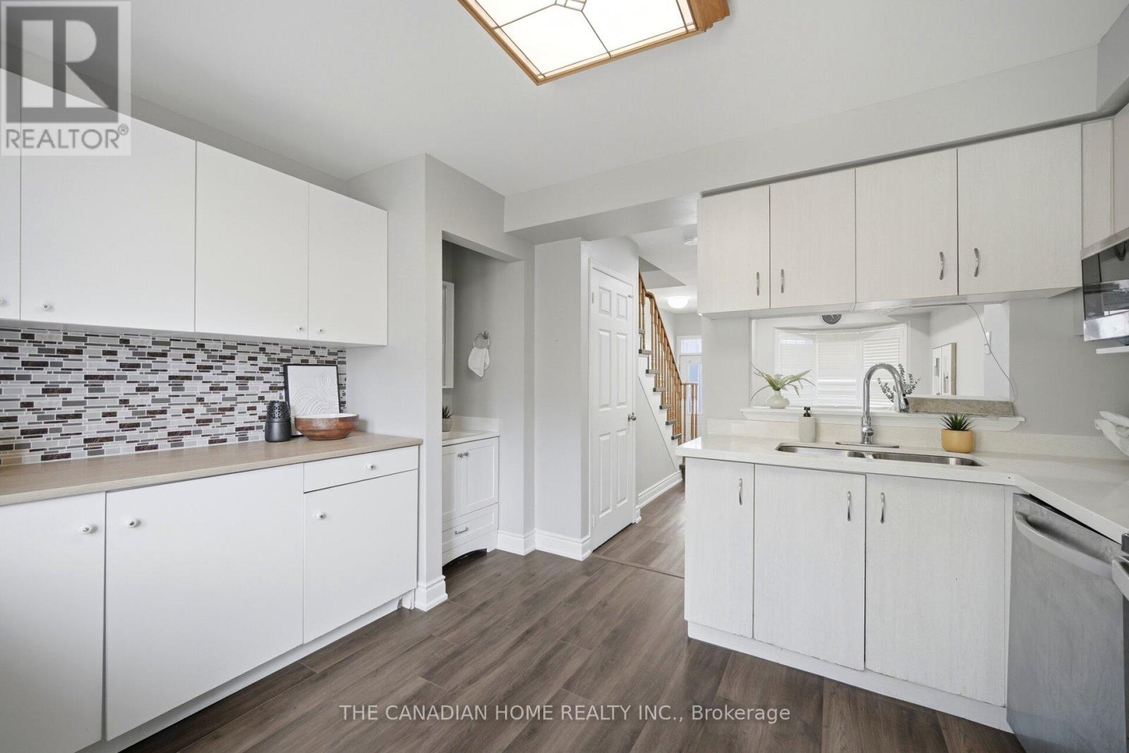 9482 Sheppard Avenue E Property Photo 13