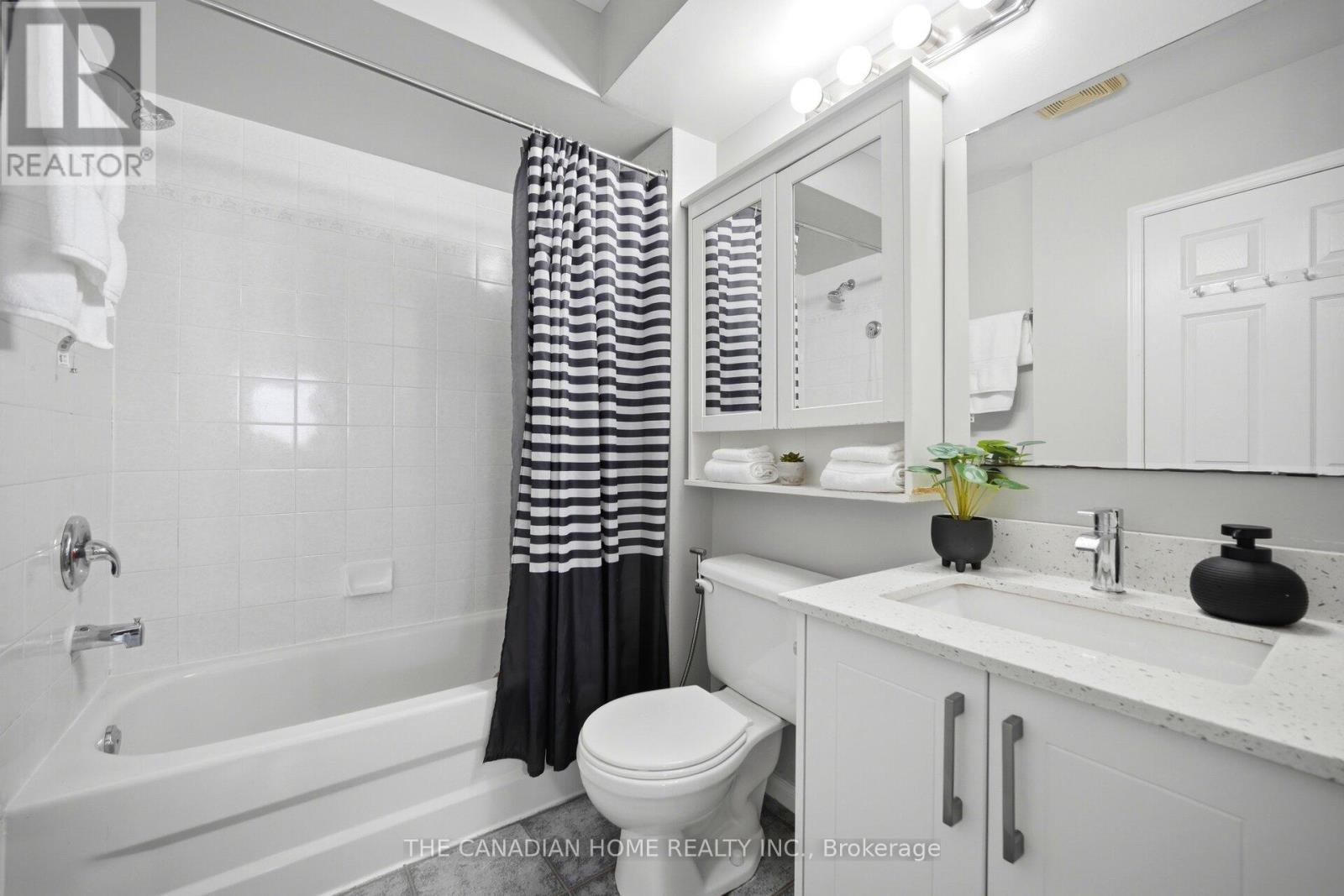 9482 Sheppard Avenue E Property Photo 22