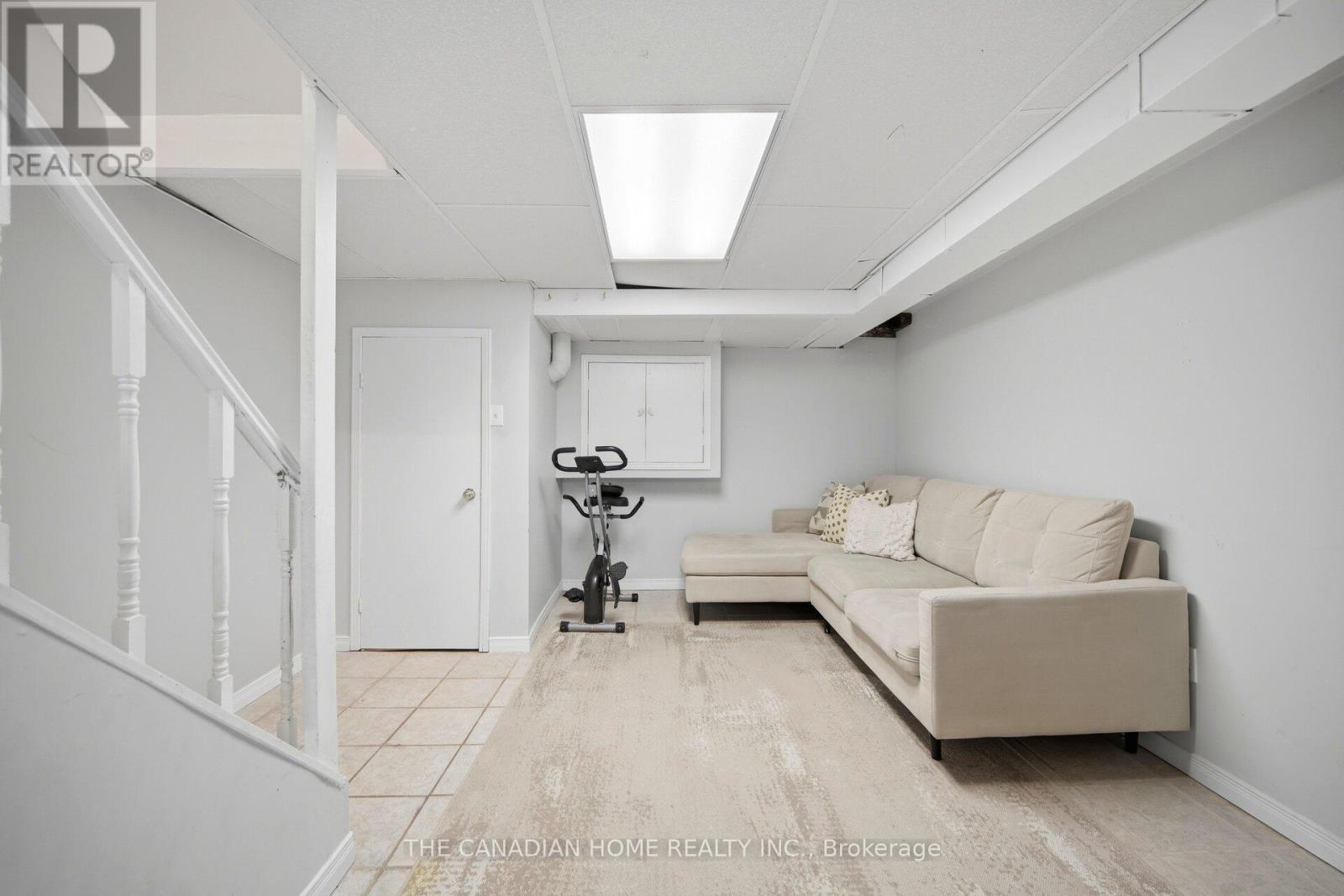 9482 Sheppard Avenue E Property Photo 32