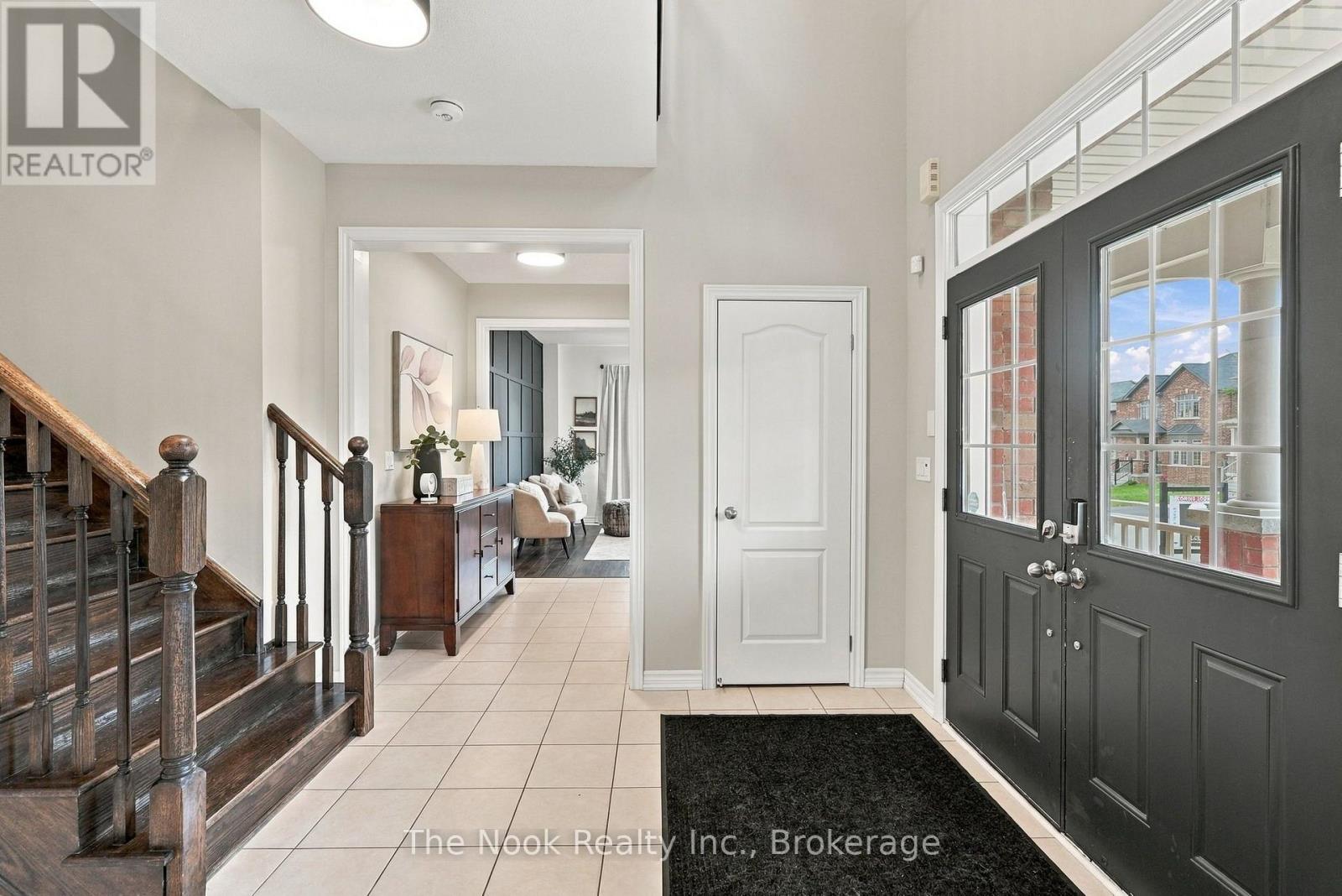 115 Noden Crescent Property Photo 4