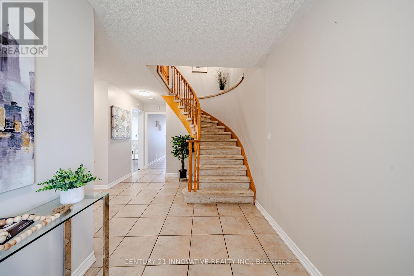 30 Castle Green Drive Property Photo 6