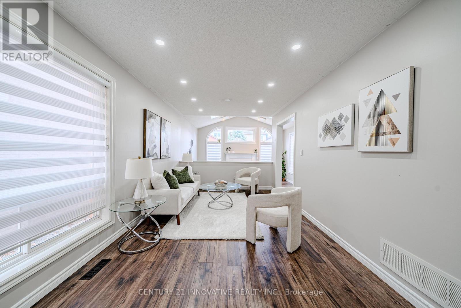 30 Castle Green Drive Property Photo 9