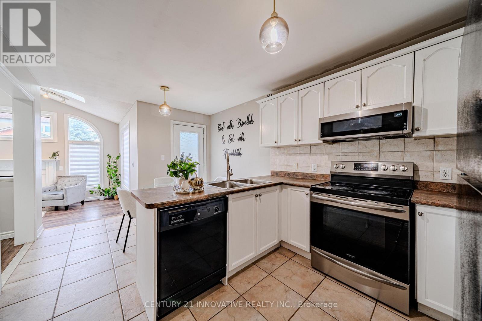 30 Castle Green Drive Property Photo 20