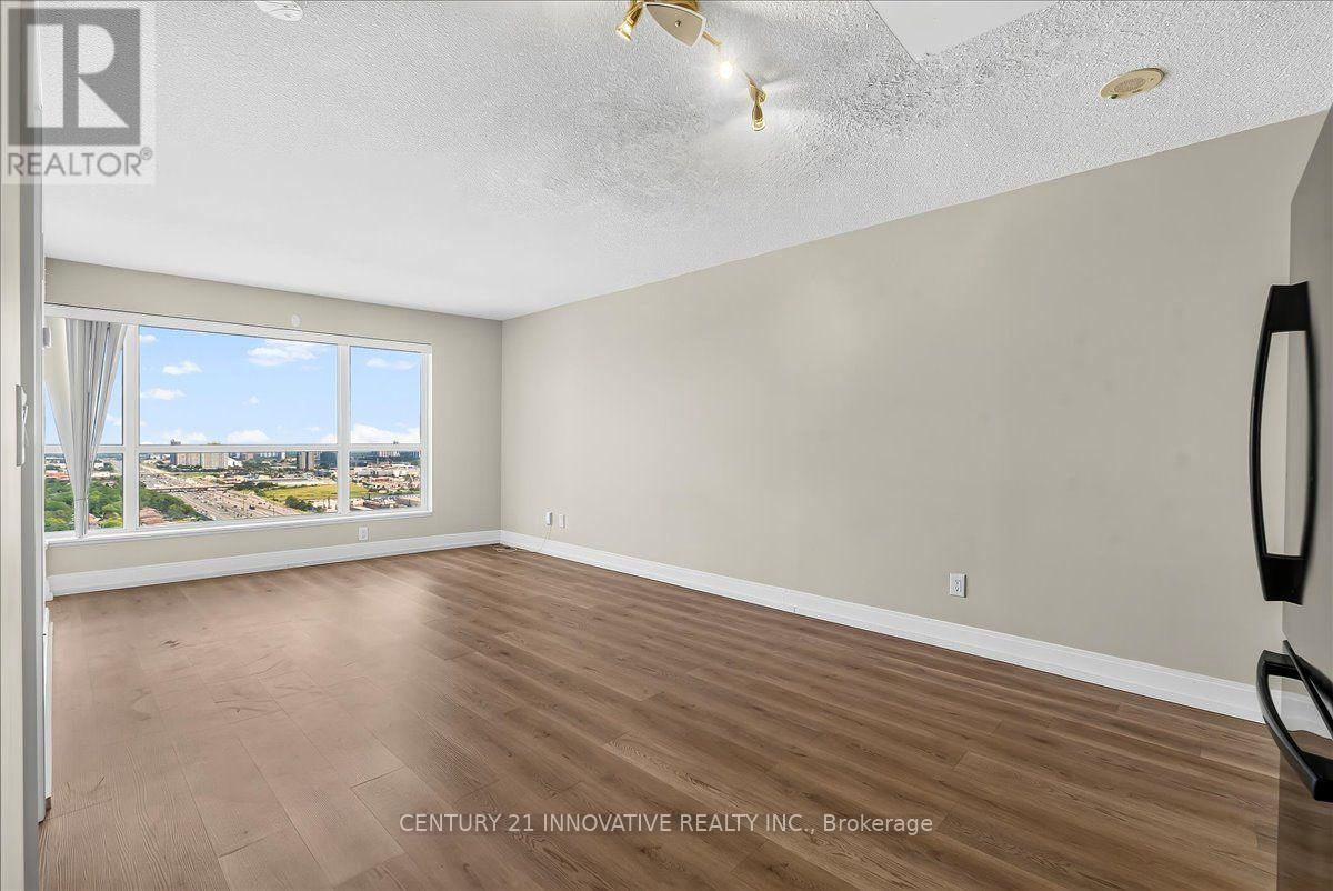 3501 - 125 Village Green Square Property Photo 15