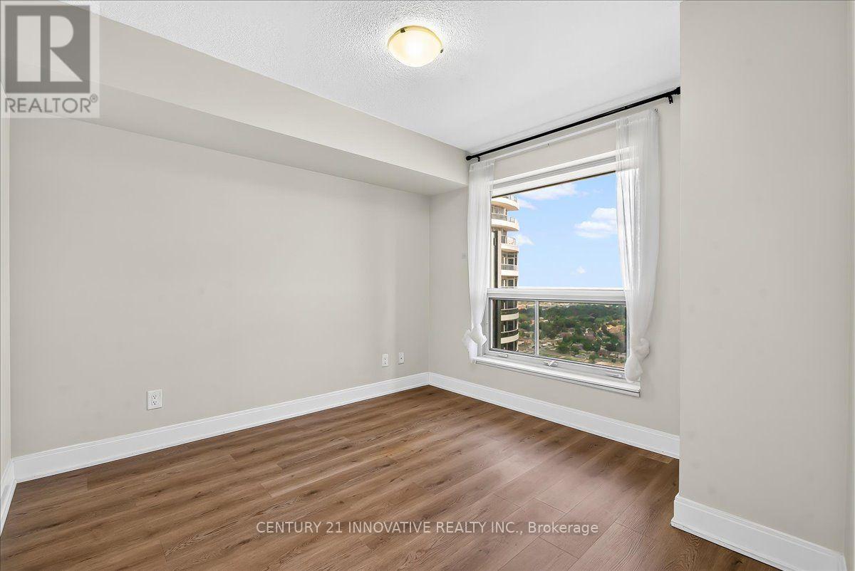 3501 - 125 Village Green Square Property Photo 19