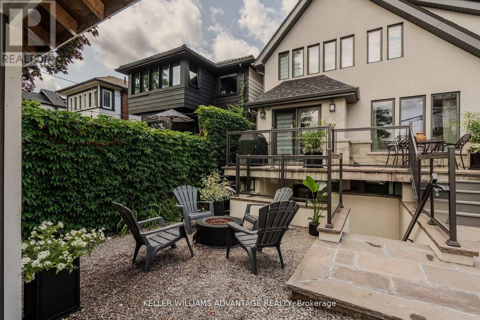 Lower - 35 Duart Park Road Property Photo 8