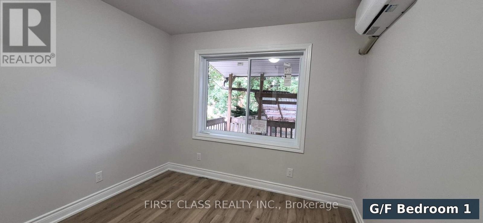 301 Rhodes Avenue Property Photo 6