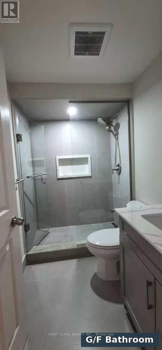 301 Rhodes Avenue Property Photo 7