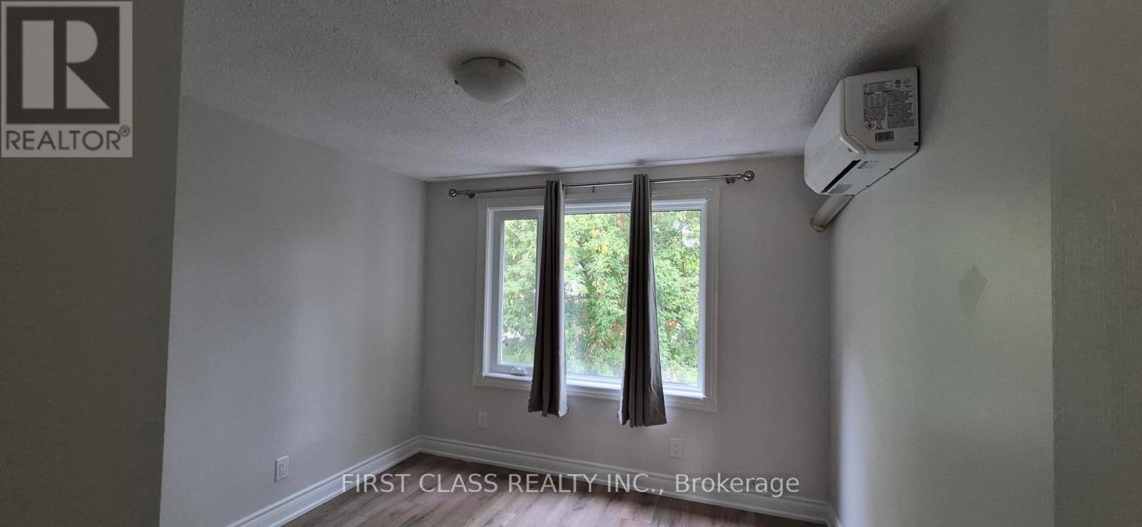301 Rhodes Avenue Property Photo 18