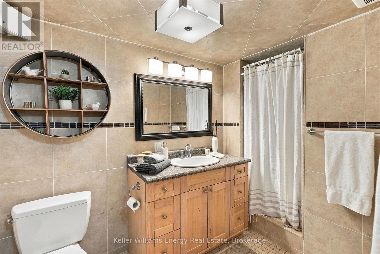 950 Swiss Heights Property Photo 34