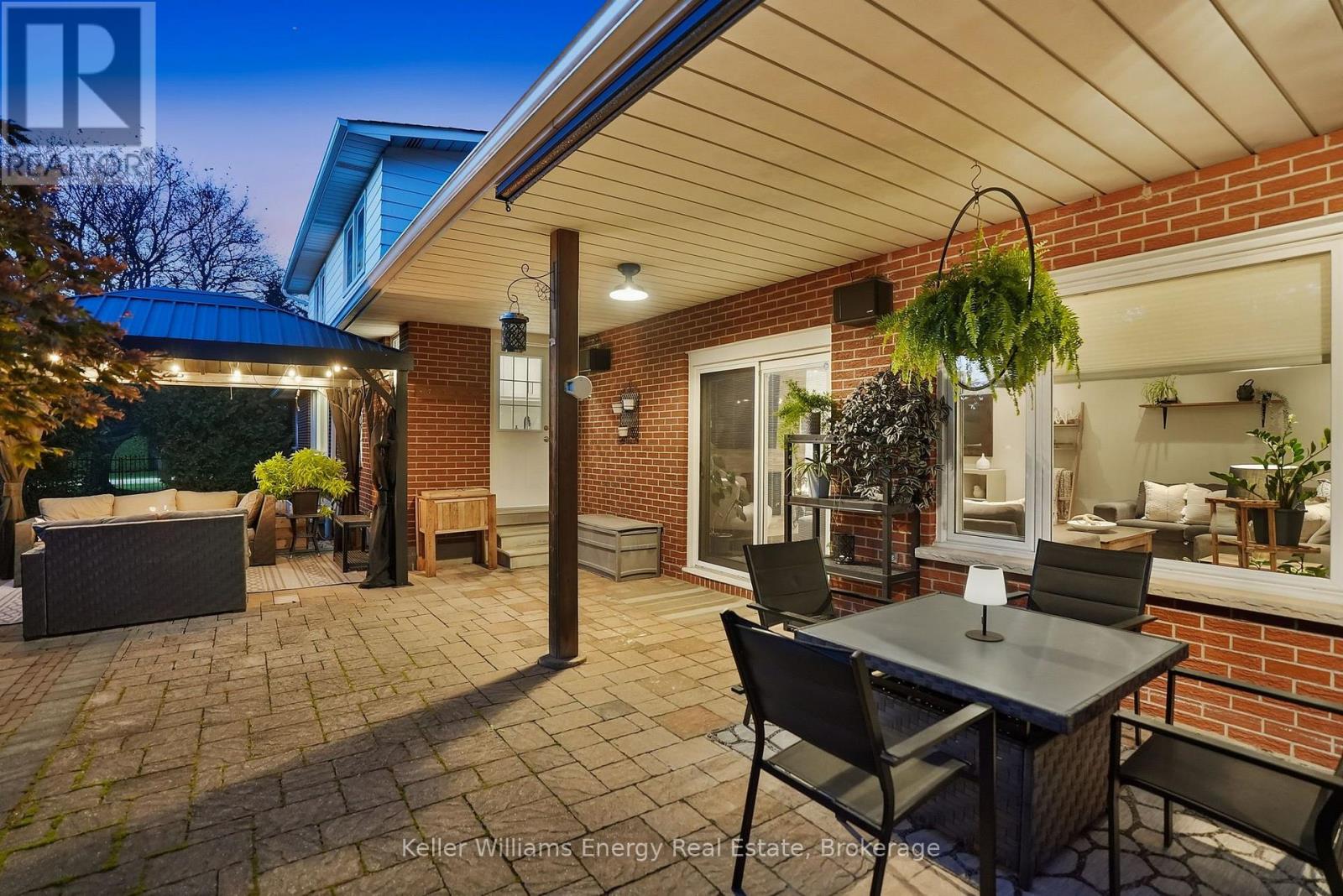 950 Swiss Heights Property Photo 44