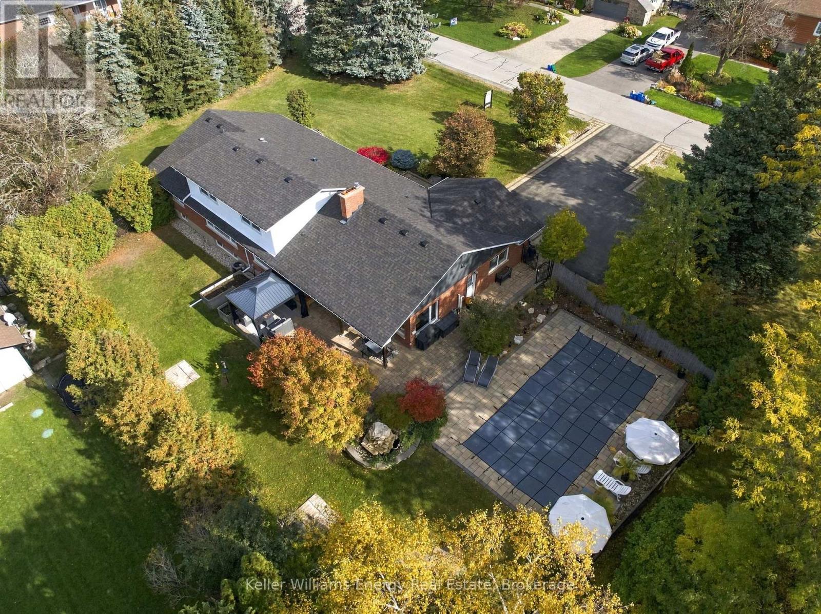 950 Swiss Heights Property Photo 46