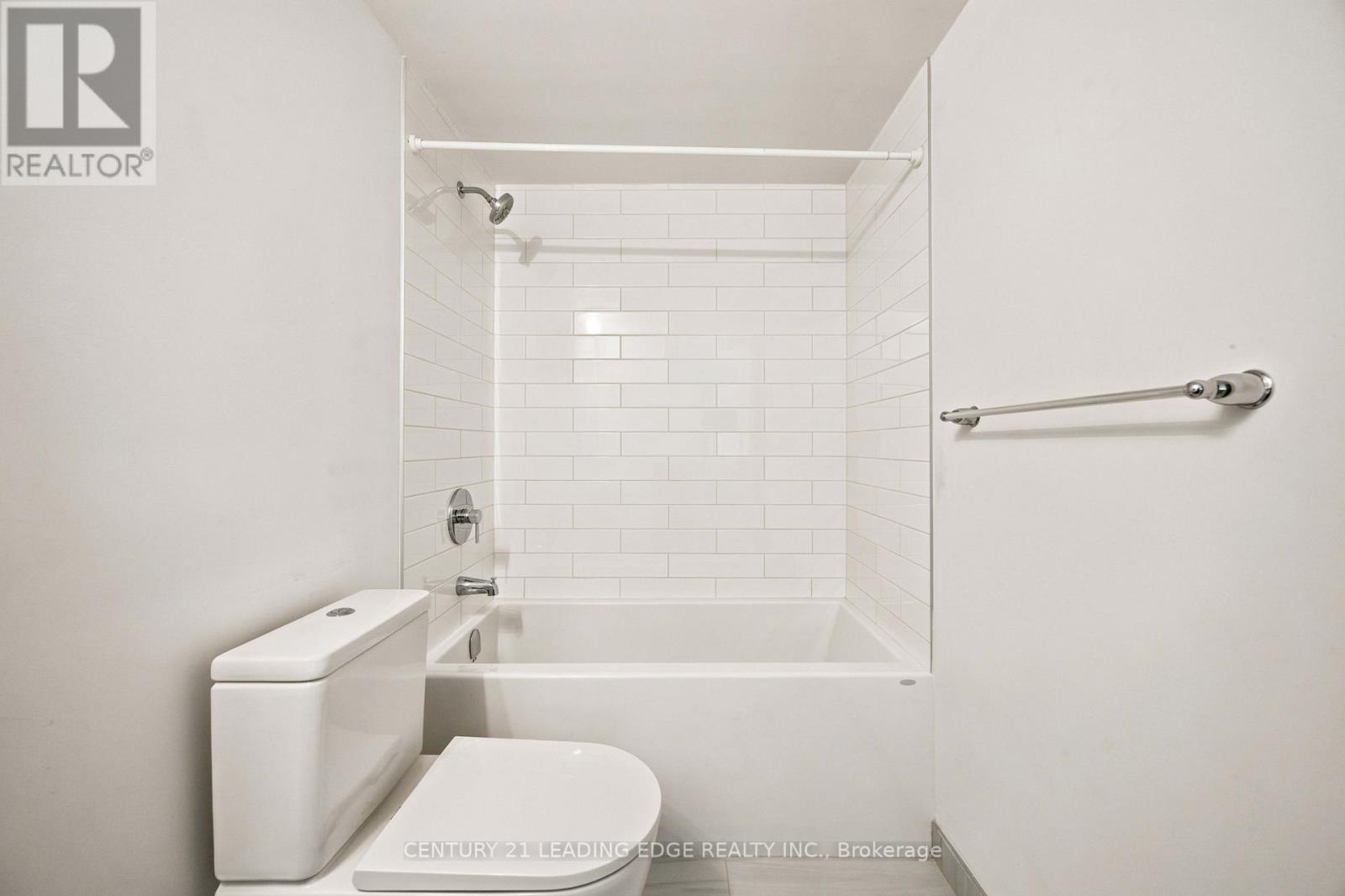 812 - 2 Manderley Drive Property Photo 17