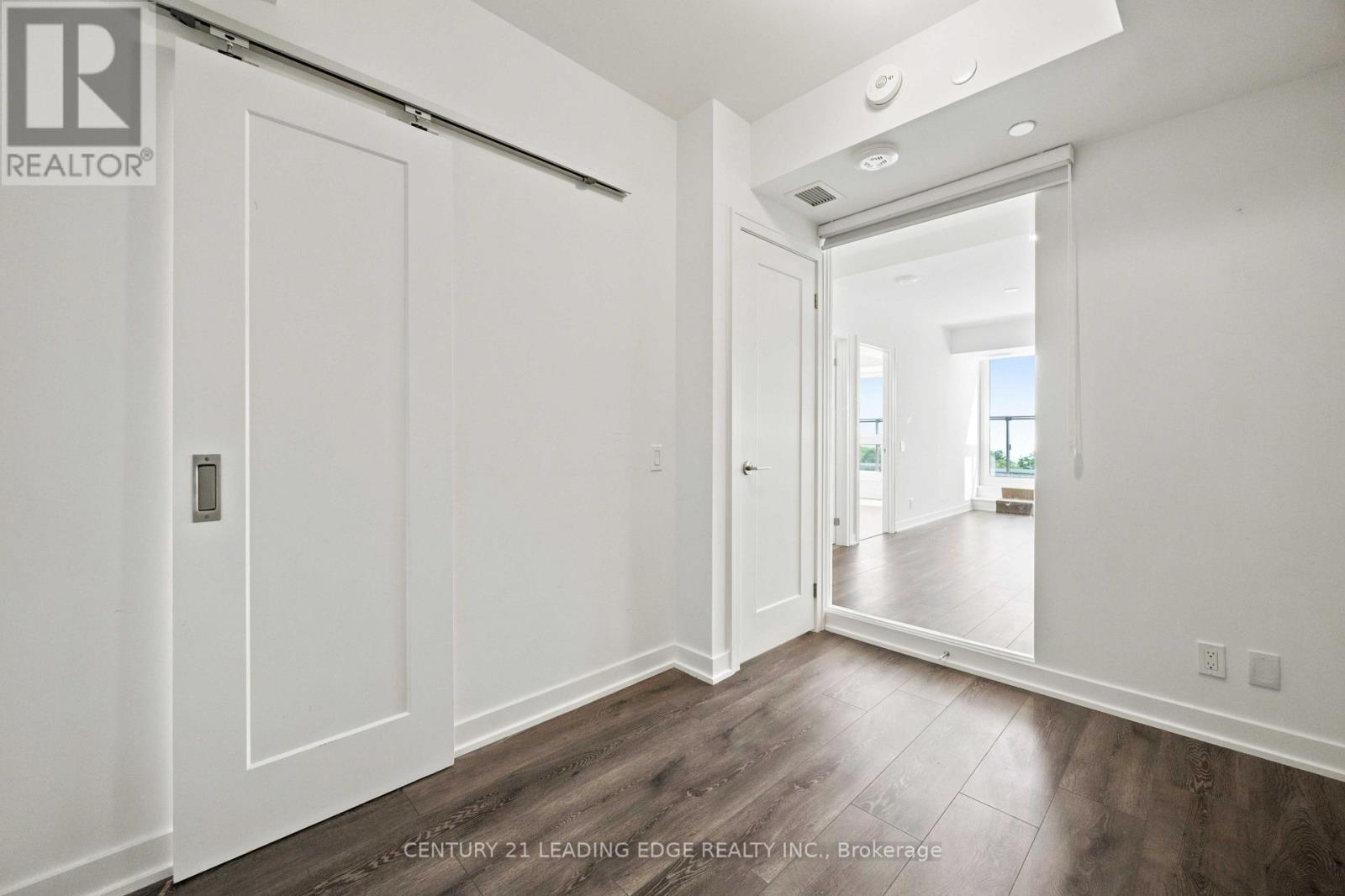 812 - 2 Manderley Drive Property Photo 35