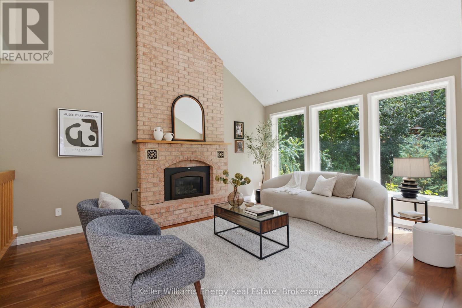 21 Stone Sound Property Photo 4