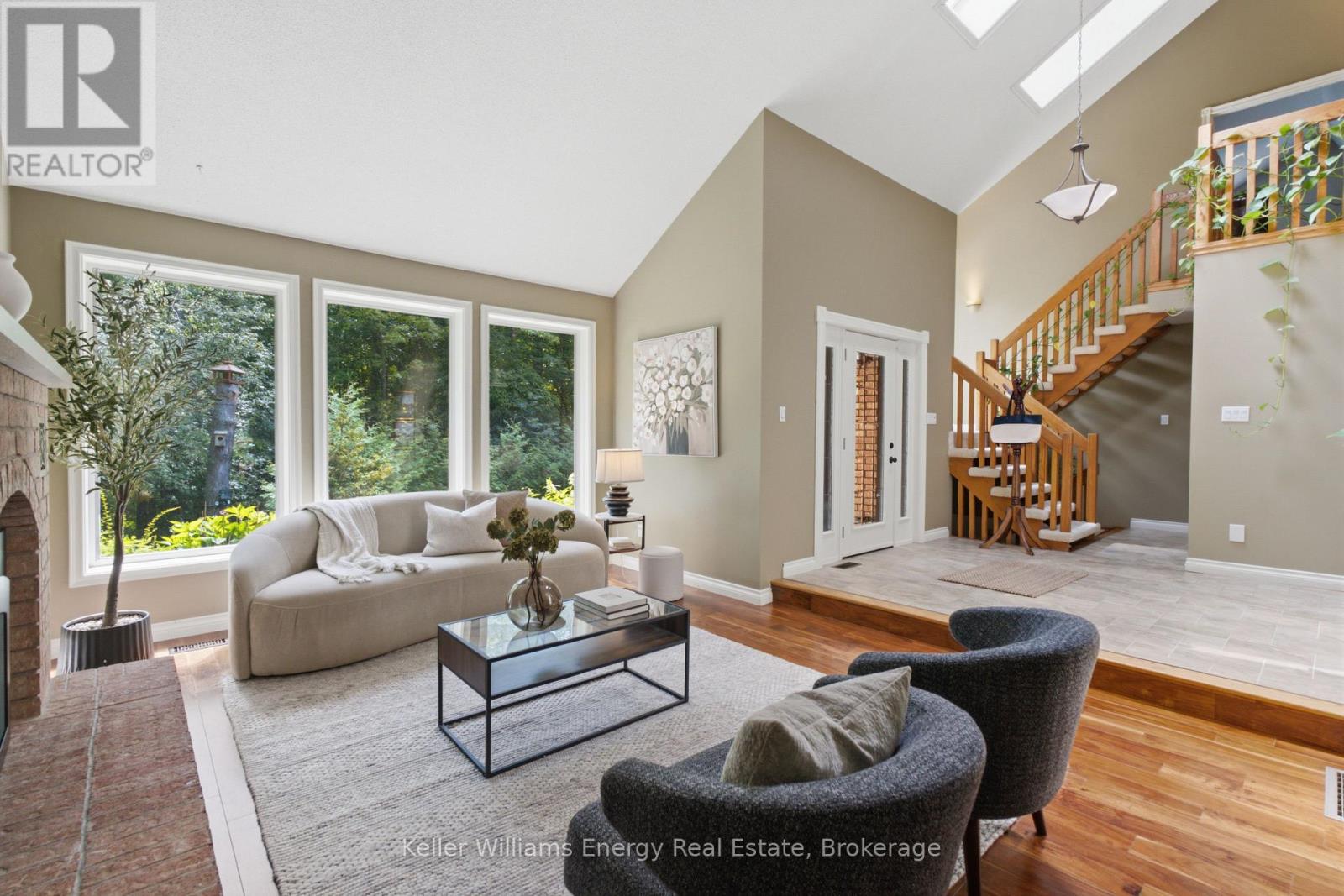 21 Stone Sound Property Photo 8