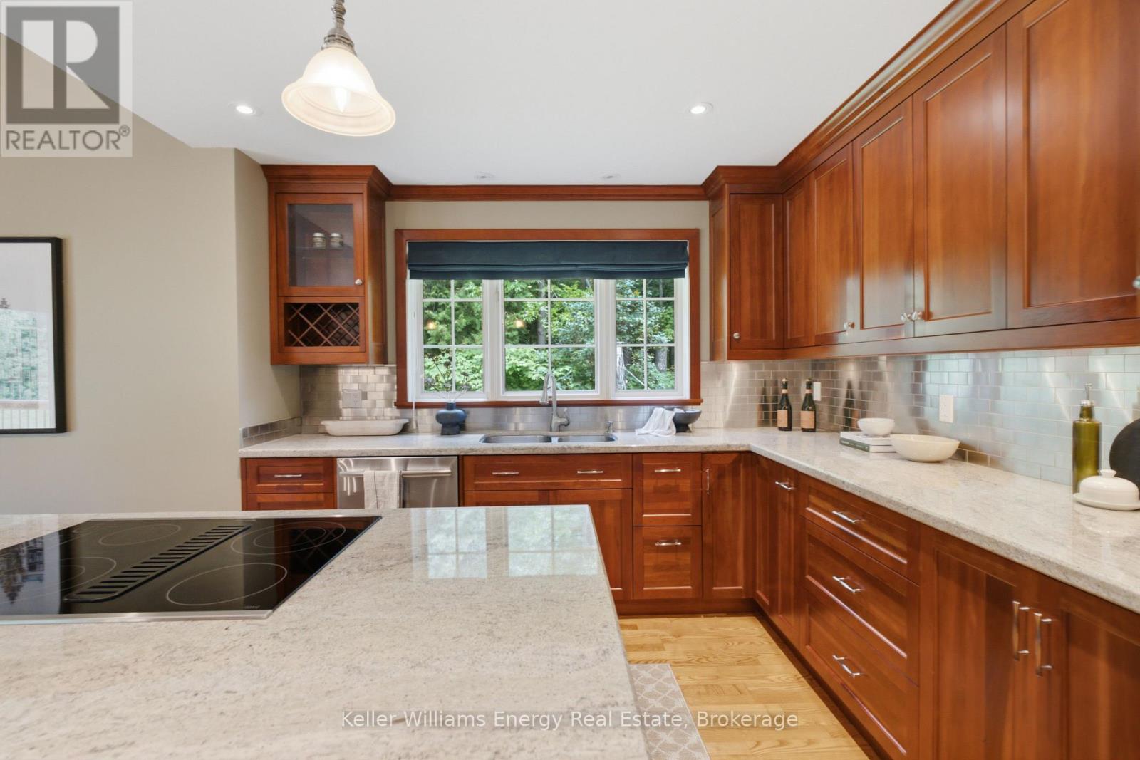 21 Stone Sound Property Photo 15