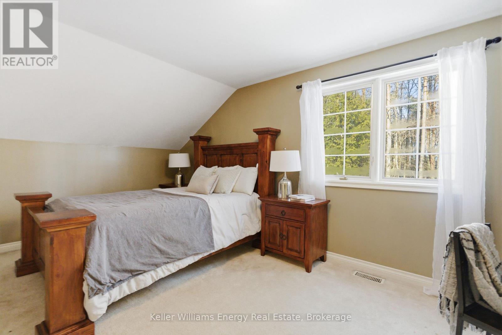 21 Stone Sound Property Photo 41