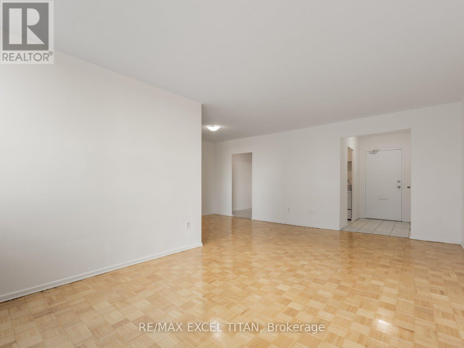 801 - 1385 Midland Avenue Property Photo 6