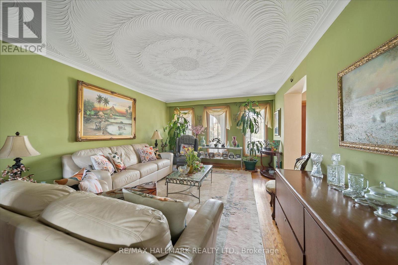 16 Ascolda Boulevard Property Photo 7