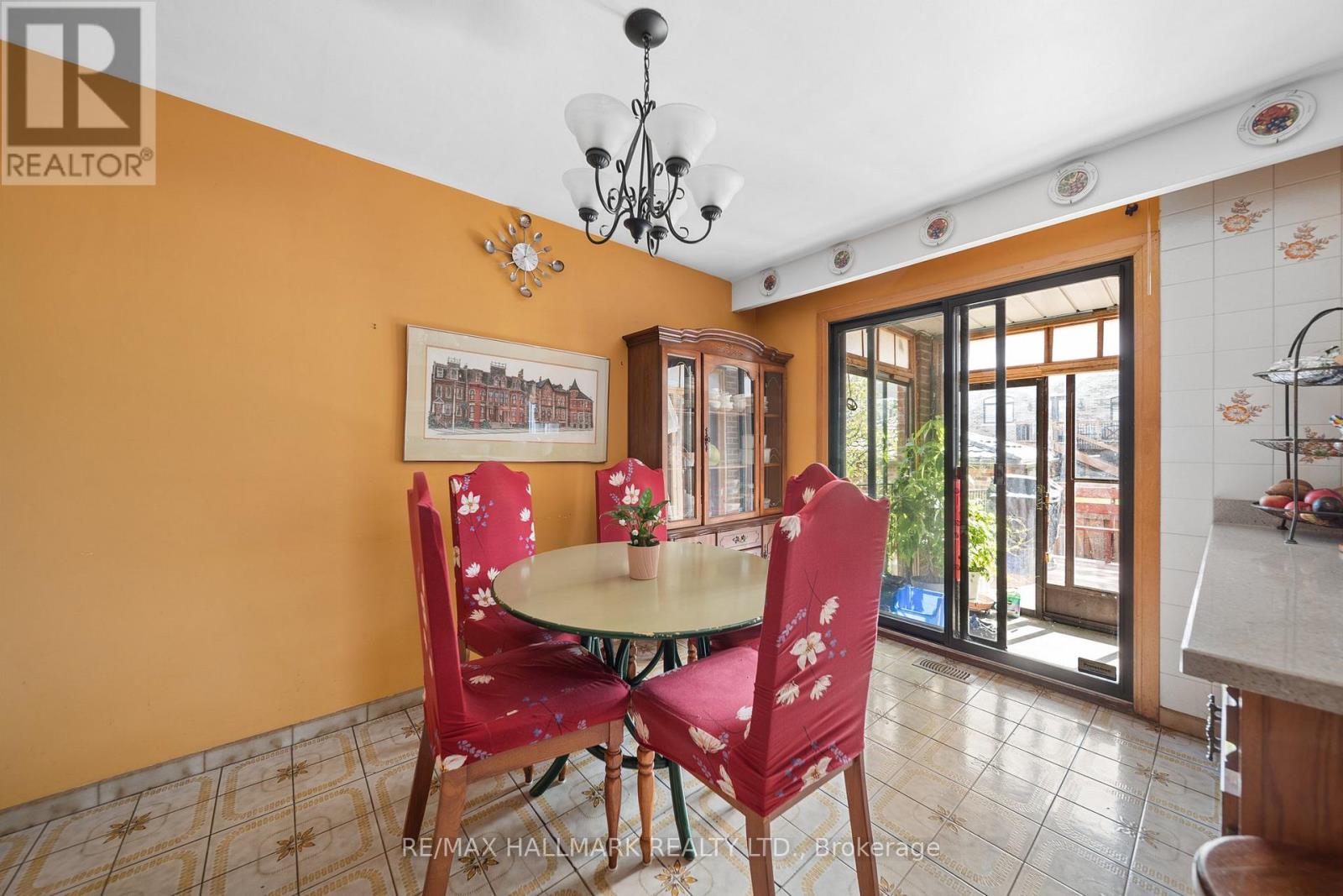 16 Ascolda Boulevard Property Photo 14
