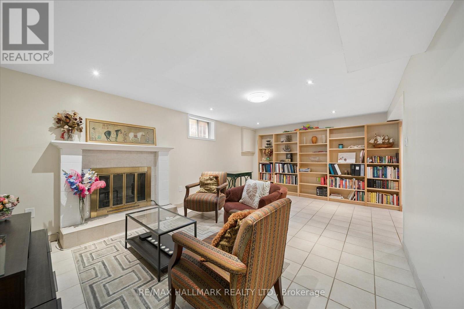 16 Ascolda Boulevard Property Photo 30