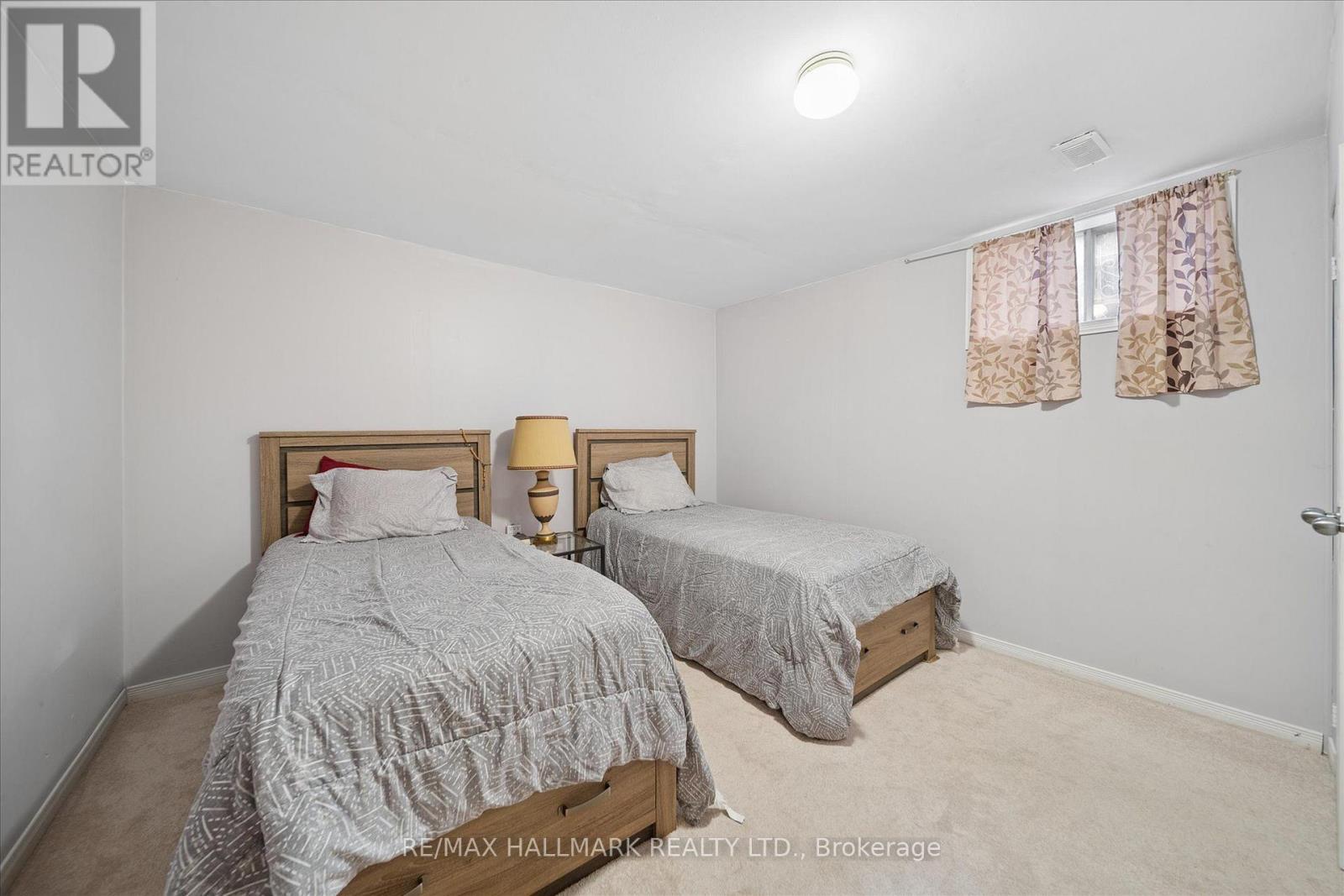 16 Ascolda Boulevard Property Photo 33