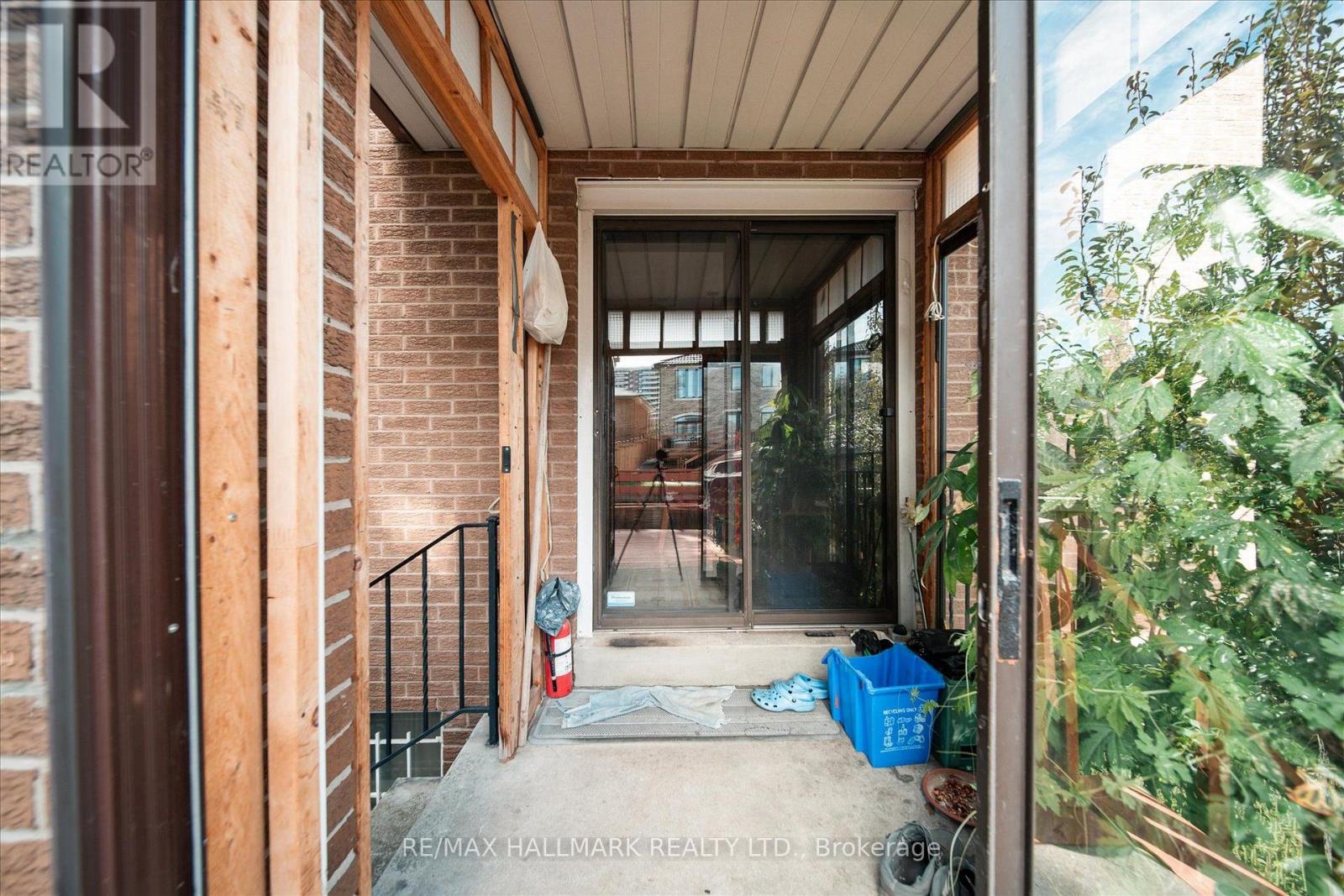 16 Ascolda Boulevard Property Photo 36