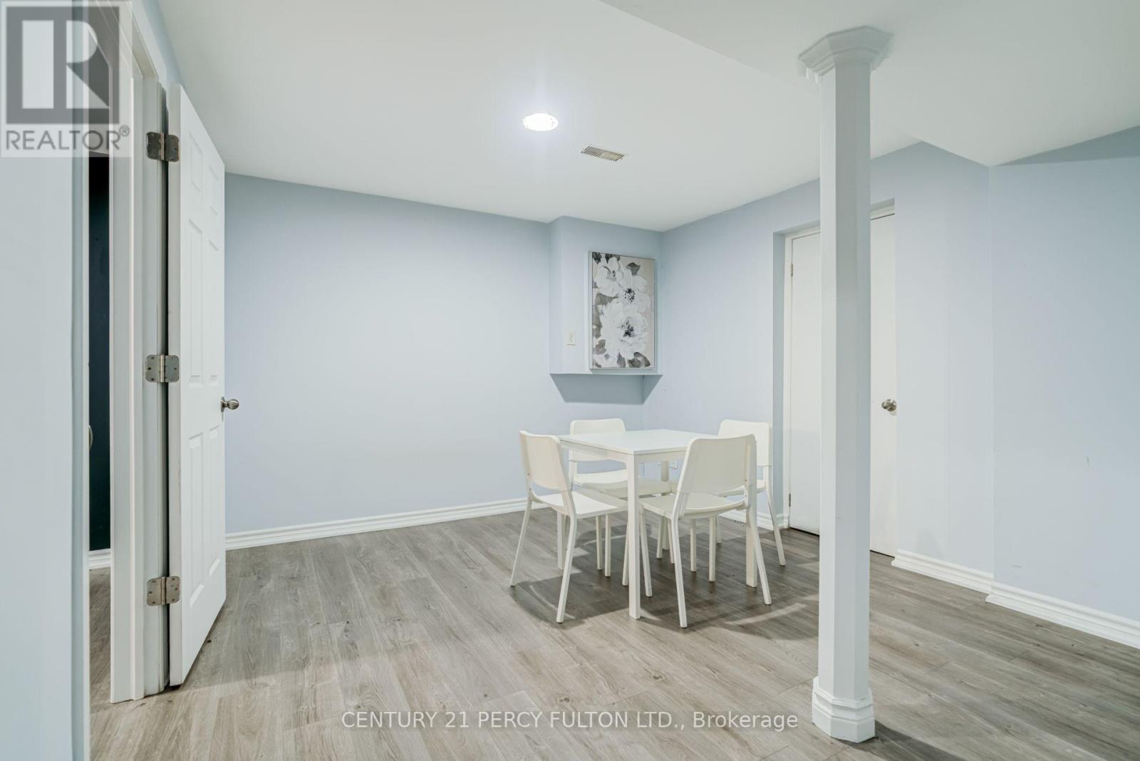 1842 Dalhousie Crescent Property Photo 35