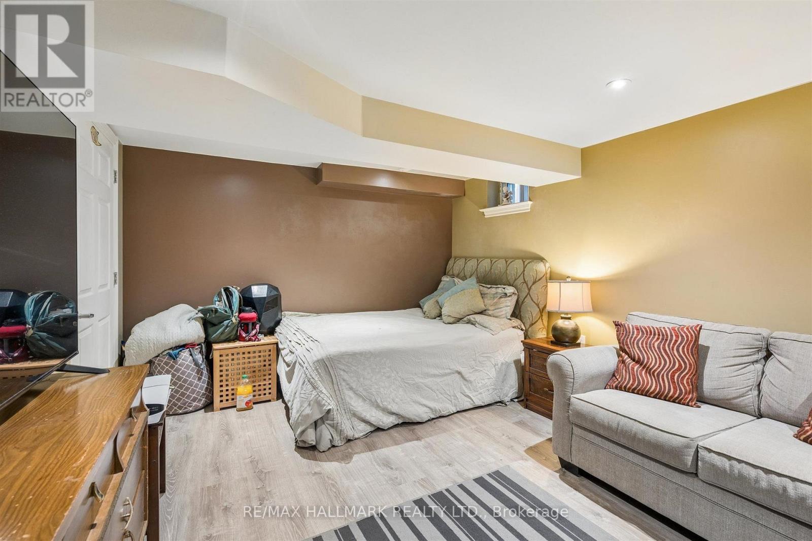 9 Savoy Avenue Property Photo 36
