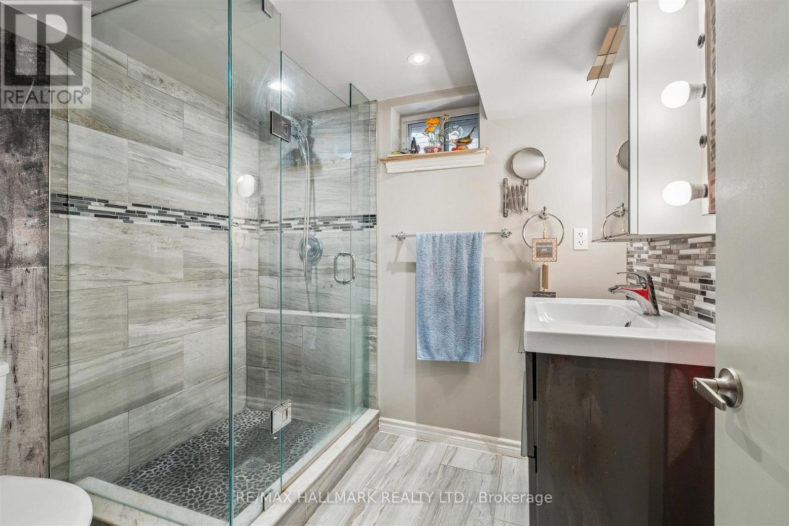9 Savoy Avenue Property Photo 37