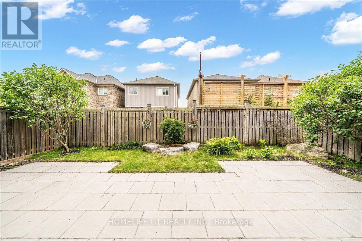 47 Holyrod Drive Property Photo 45