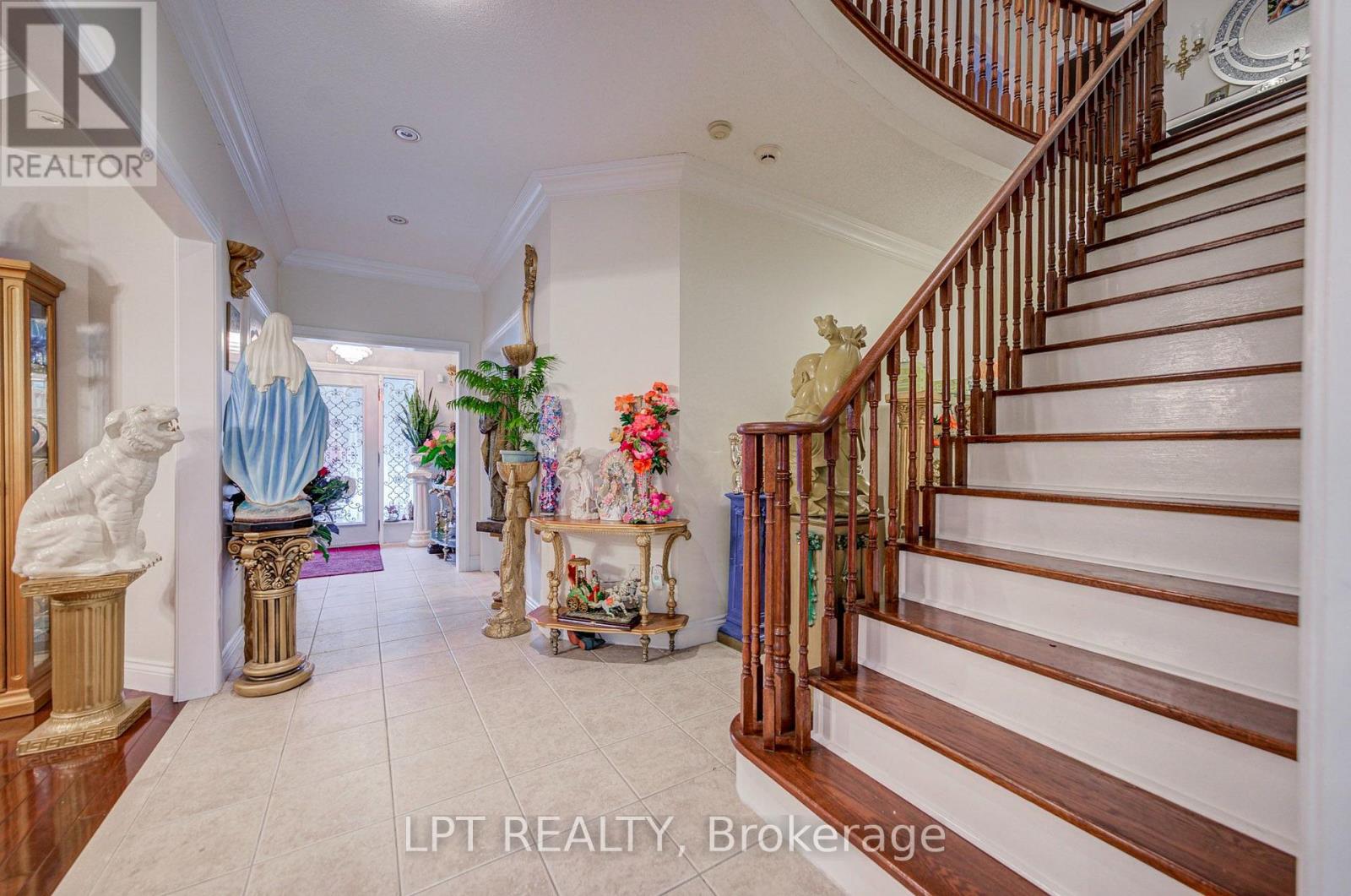 69 Westacott Crescent Property Photo 12