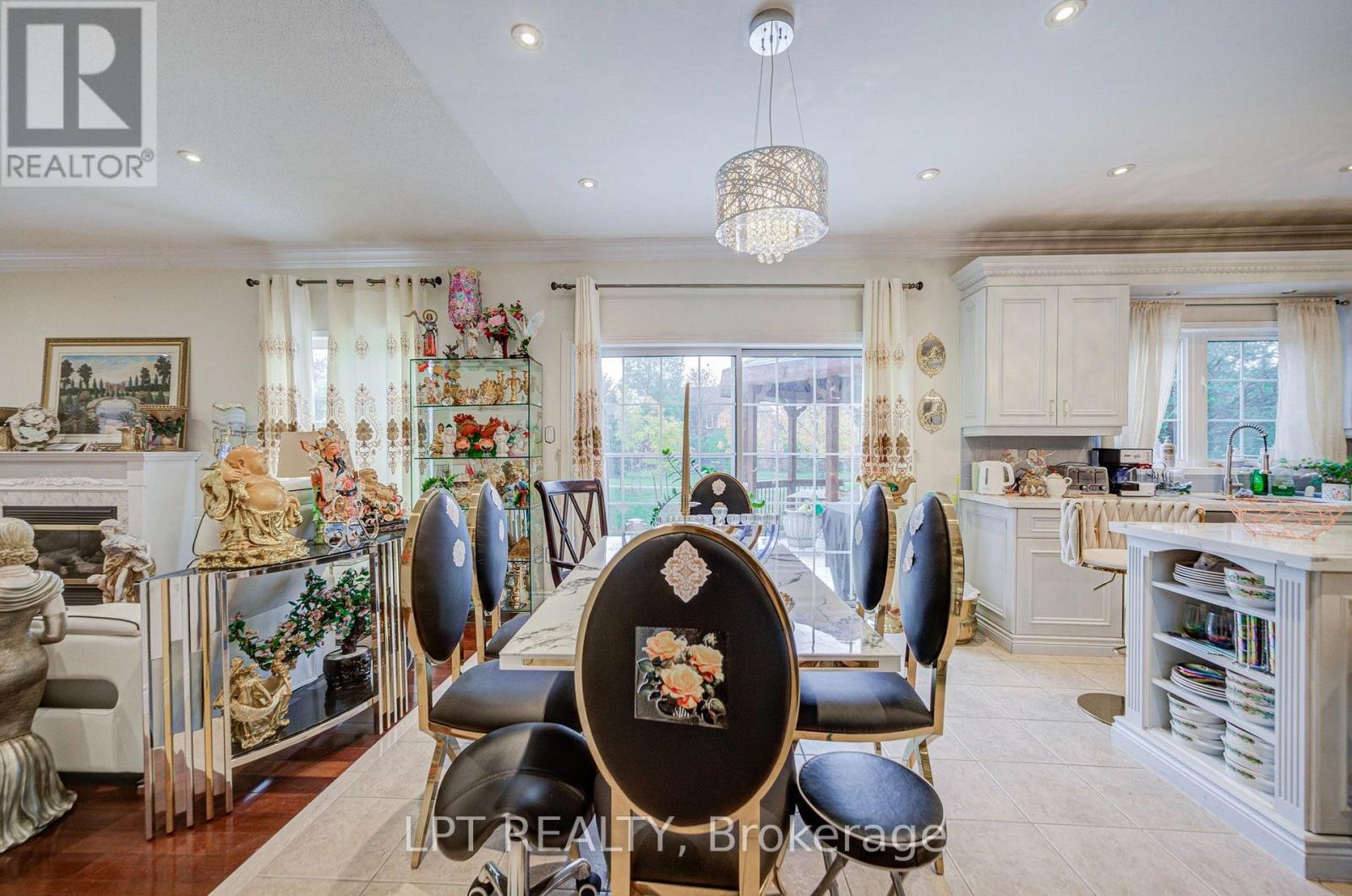 69 Westacott Crescent Property Photo 13