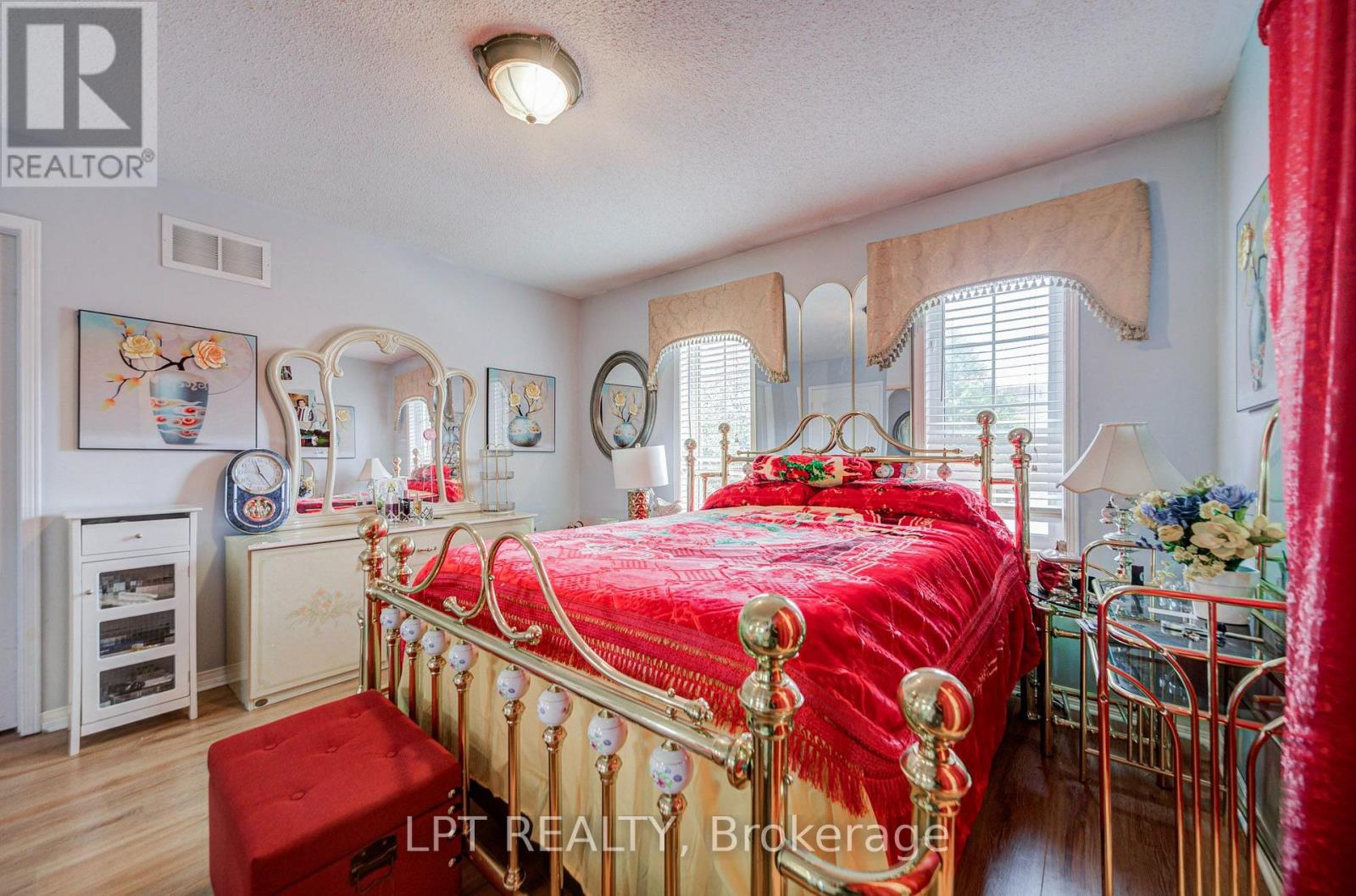 69 Westacott Crescent Property Photo 25