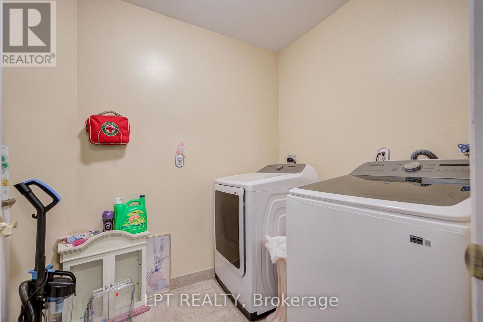 69 Westacott Crescent Property Photo 39