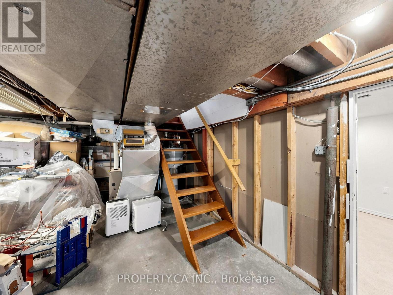 205 Dearborn Avenue Property Photo 32