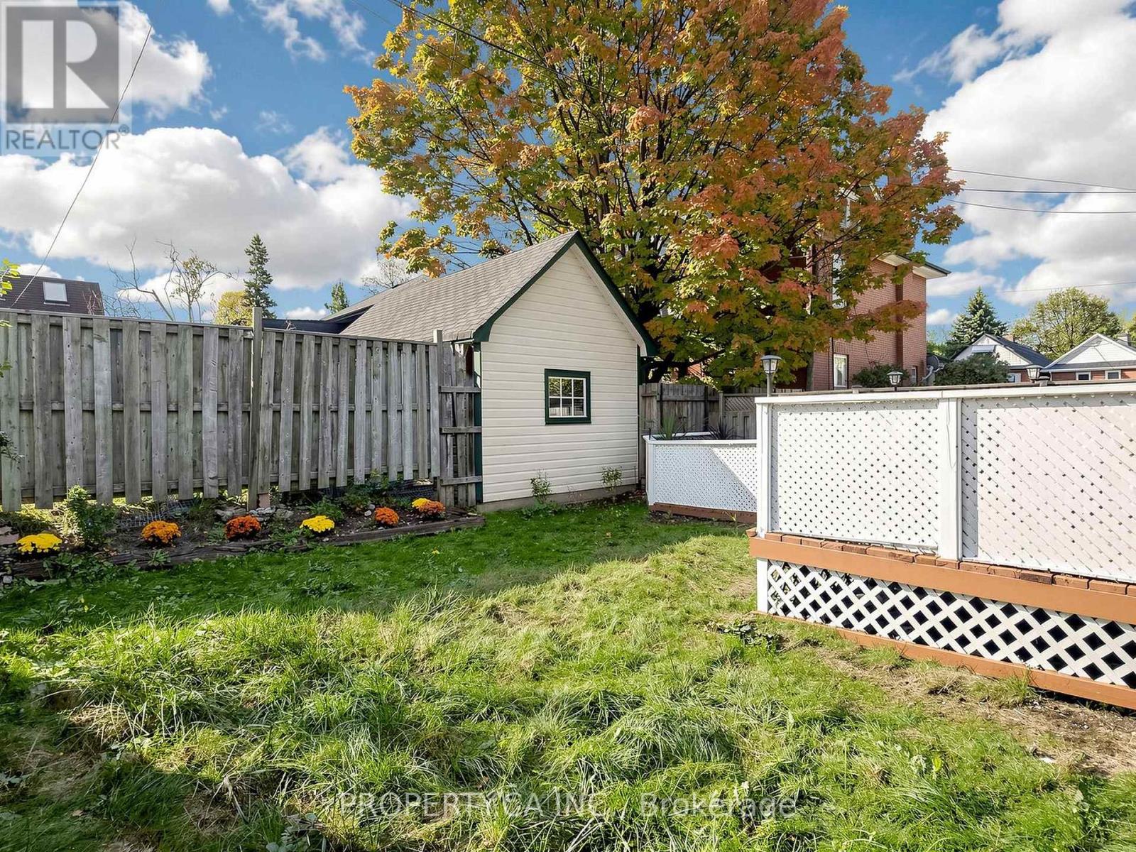 205 Dearborn Avenue Property Photo 41
