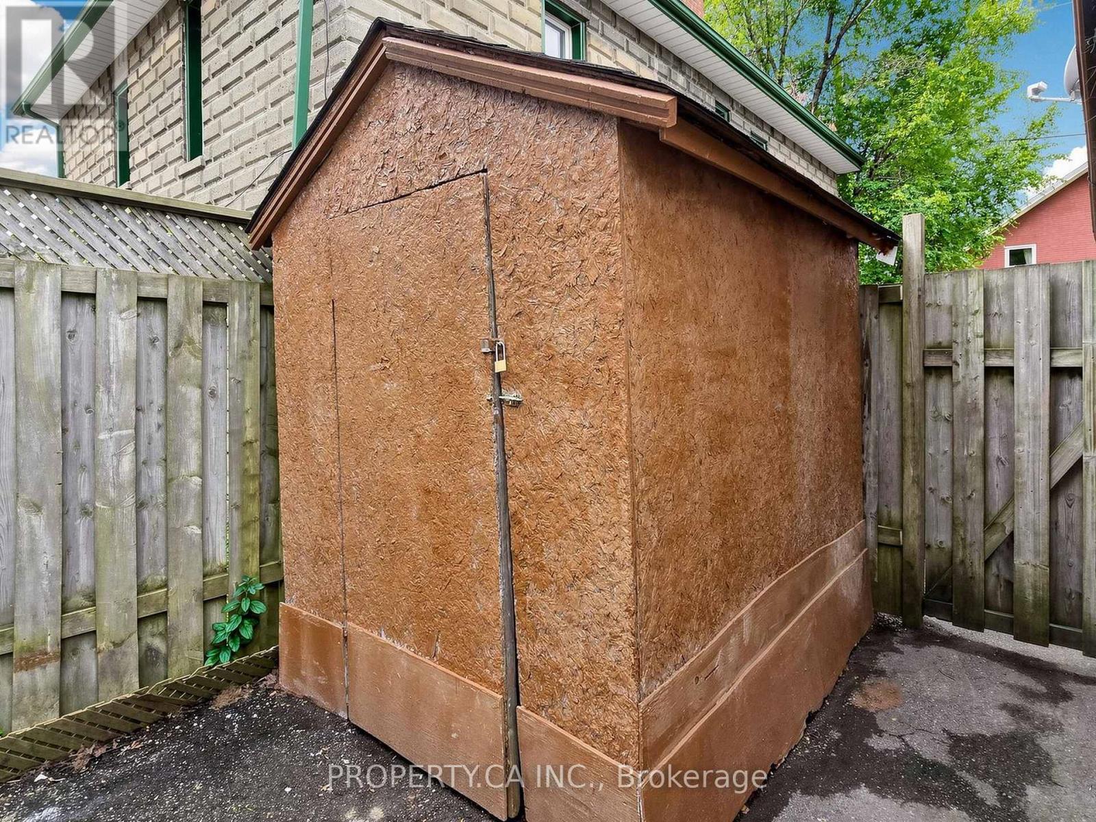 205 Dearborn Avenue Property Photo 43
