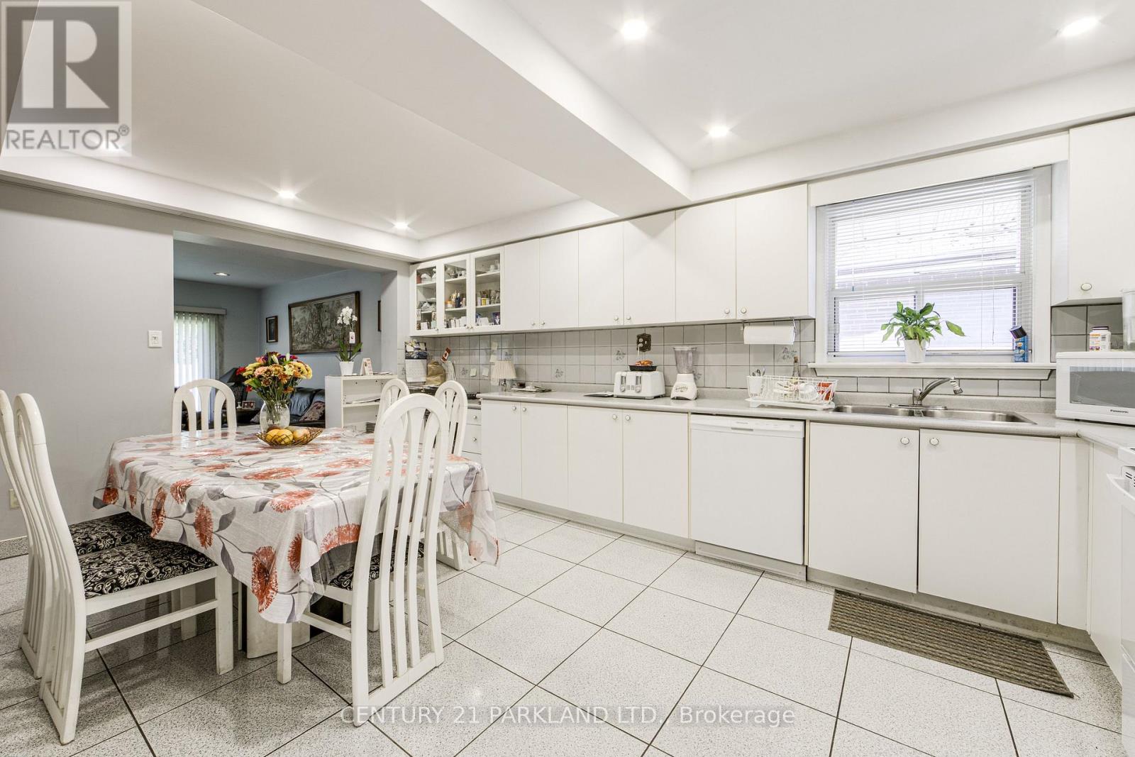 22 Waterfield Drive Property Photo 15
