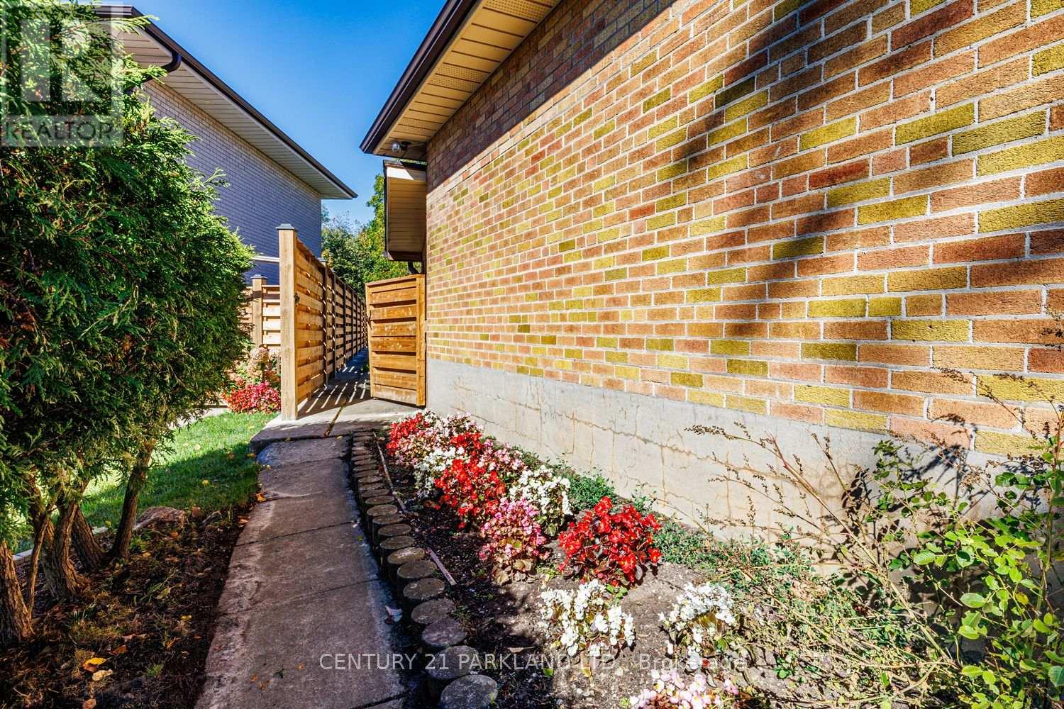 22 Waterfield Drive Property Photo 21